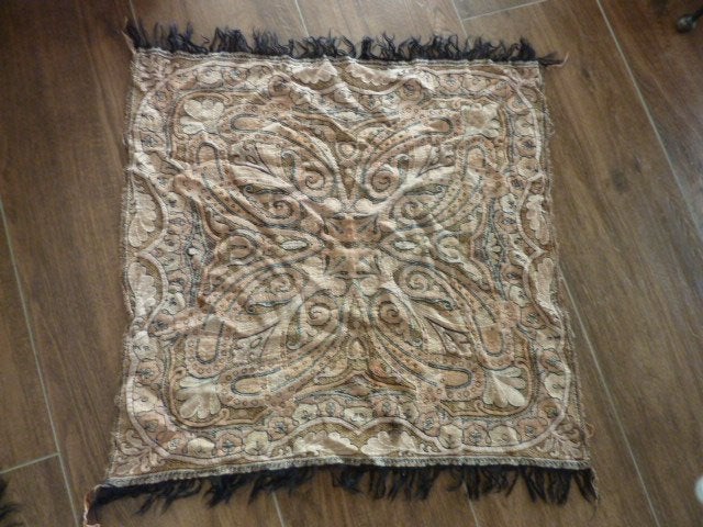 Wandkleed/ Tafelkleed vintage oud. [antiek?], Verzenden, Gelezen