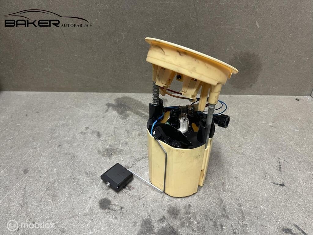 Brandstofpomp Diesel BMW 3-serie E90 E91 ('08-'12) 7190943, Auto-onderdelen, Brandstofsystemen, Gebruikt, Ophalen of Verzenden