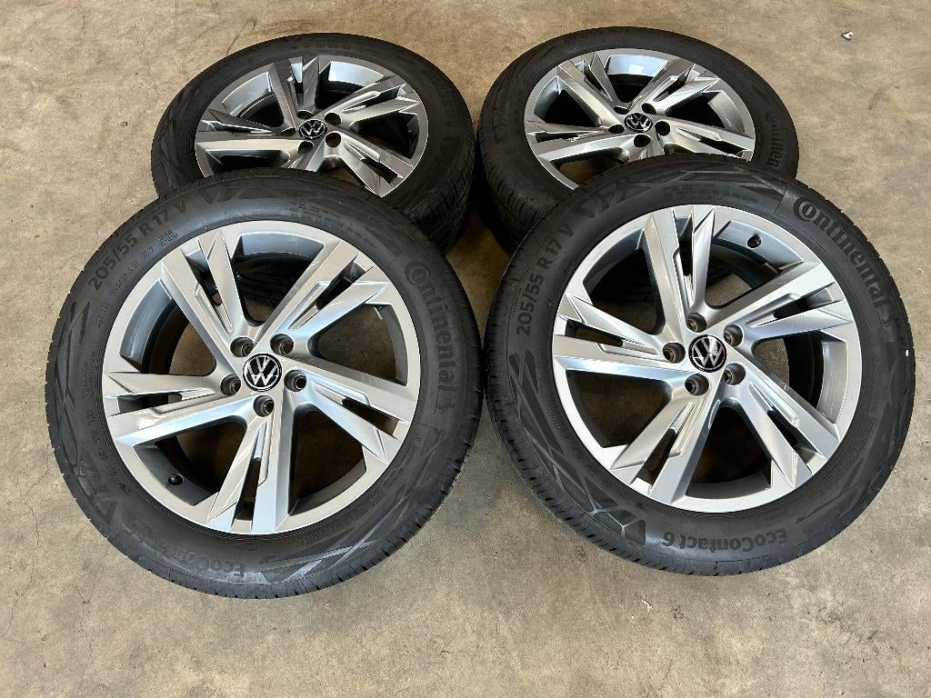 17 inch Valencia velgen ☀️ of 🌦️ banden VW T-cross | Taigo, Auto-onderdelen, Banden en Velgen, Gebruikt, 17 inch, Band(en), Personenwagen