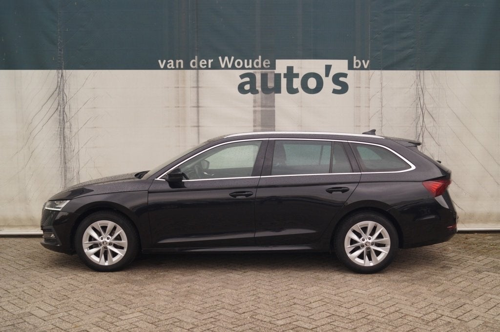Skoda Octavia Combi 1.0 TSI 110pk Business Edition -NAVI-ECC, Dealer onderhouden, Stof, Gebruikt, Euro 6