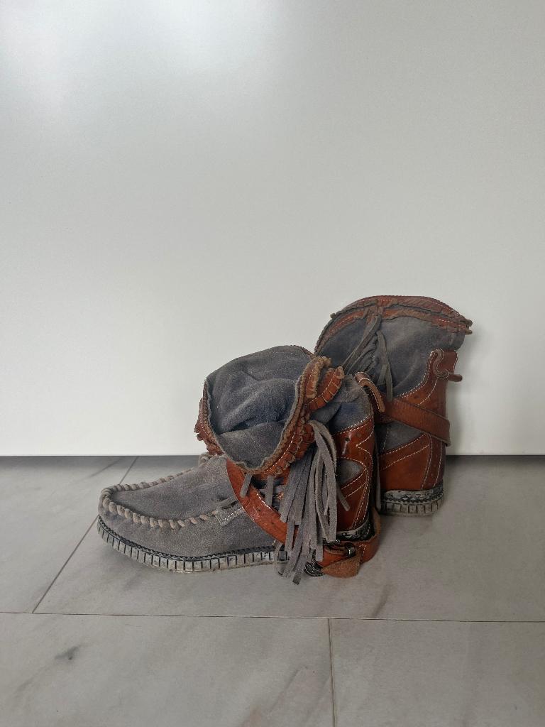 El vaquero maat 37, Kleding | Dames, Schoenen, Blauw, Lage of Enkellaarzen, Ophalen of Verzenden, El vaquero