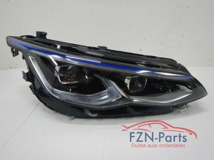VW Golf 8 GTE IQ LED Koplamp Rechts, Ophalen of Verzenden, Gebruikt