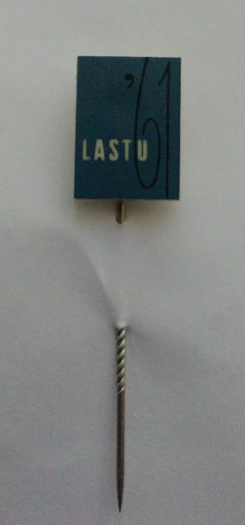 Speldje Lastu '61, Ophalen of Verzenden, Zo goed als nieuw, Overige onderwerpen, Speldje of Pin