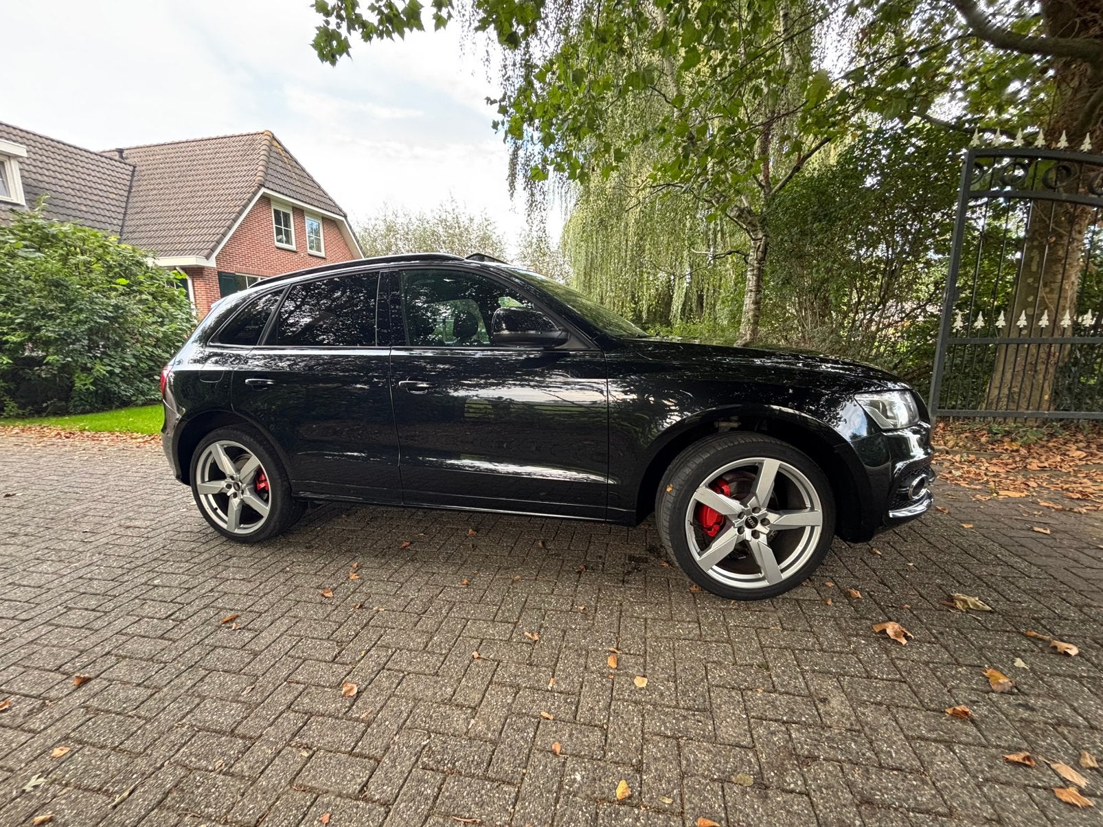 Audi Q5  Quattro S-tronic .Alle opties pano automaat s line., Auto's, Automaat, 1730 kg, 4 cilinders, Zwart