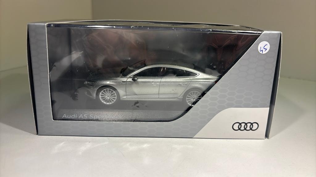 Audi a5 sportback zilver spark 1.43, Overige merken, Auto, Ophalen of Verzenden, A