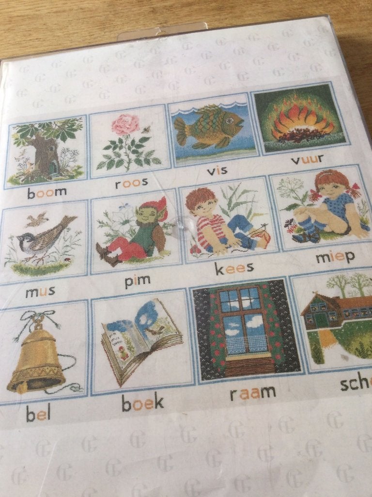 Nieuw: compleet pakket leesplankje, Ophalen of Verzenden, Nieuw, Handborduren, Borduurpakket