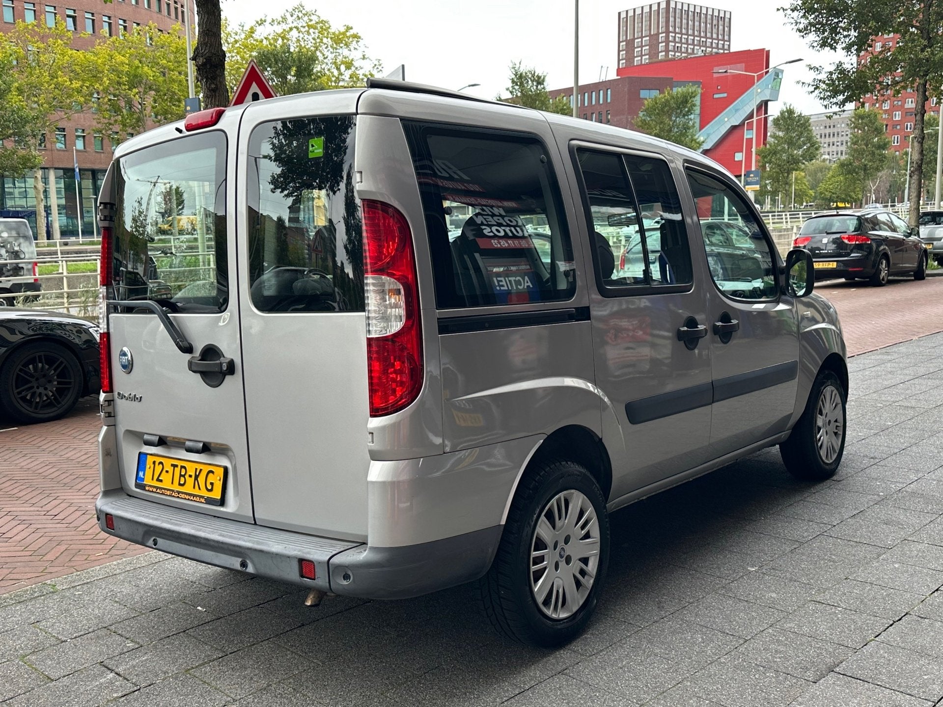 Fiat Doblò 1.4 Dynamic Airco PDC, Auto's, Voorwielaandrijving, Stof, Gebruikt, Doblo