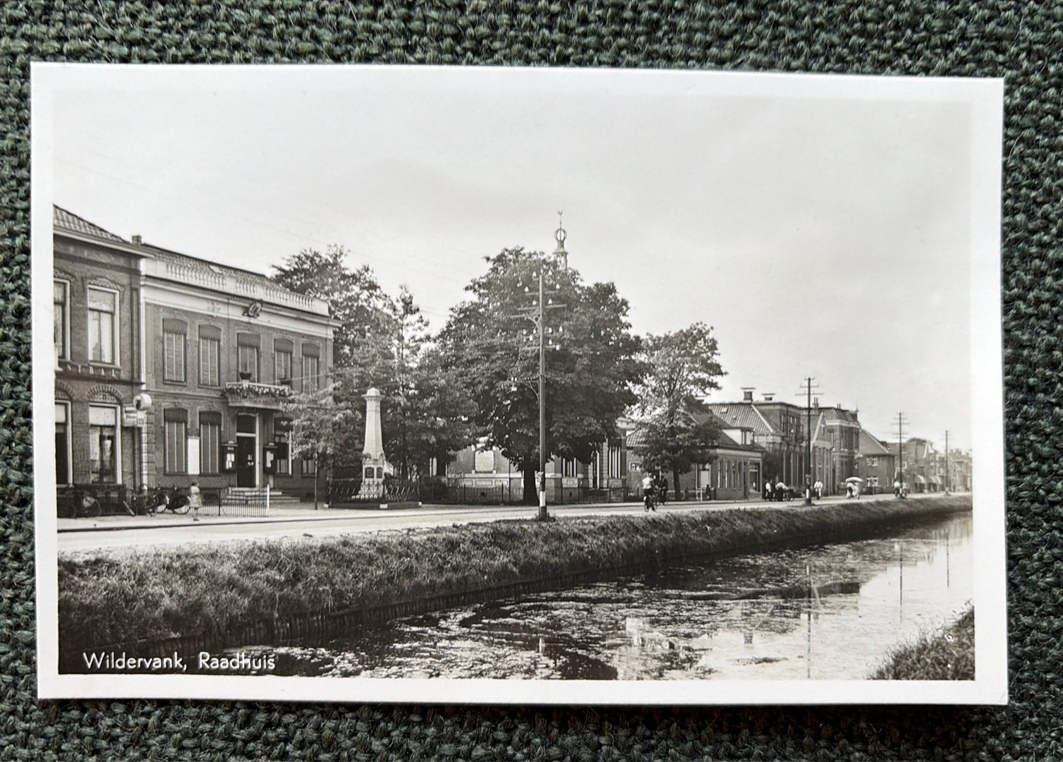 Ansichtkaart Wildervank raadhuis, Ophalen of Verzenden, 1940 tot 1960, Ongelopen, Groningen
