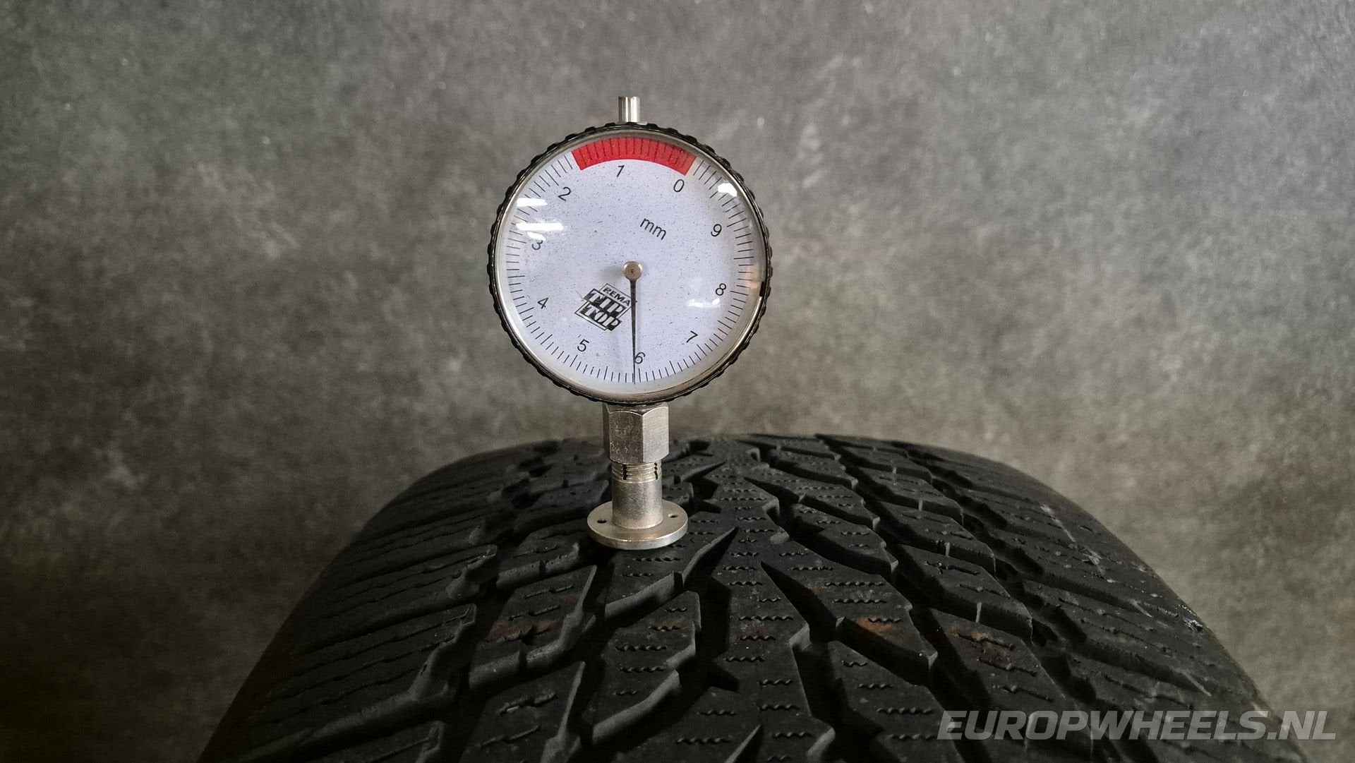 4x Nokian 225/50 R18 99H XL WR Snowproof winterbanden, 18 inch, Gebruikt, -, -