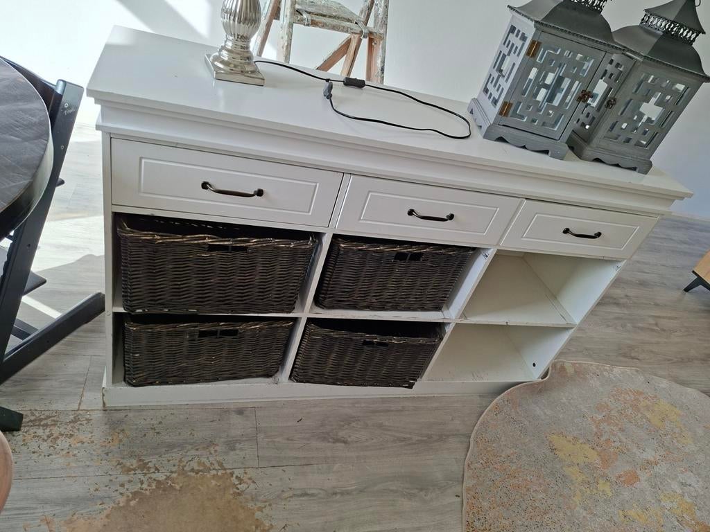 Dressoir met lades en manden, Huis en Inrichting, Kasten | Dressoirs, Ophalen, Met plank(en), Gebruikt, 100 tot 150 cm