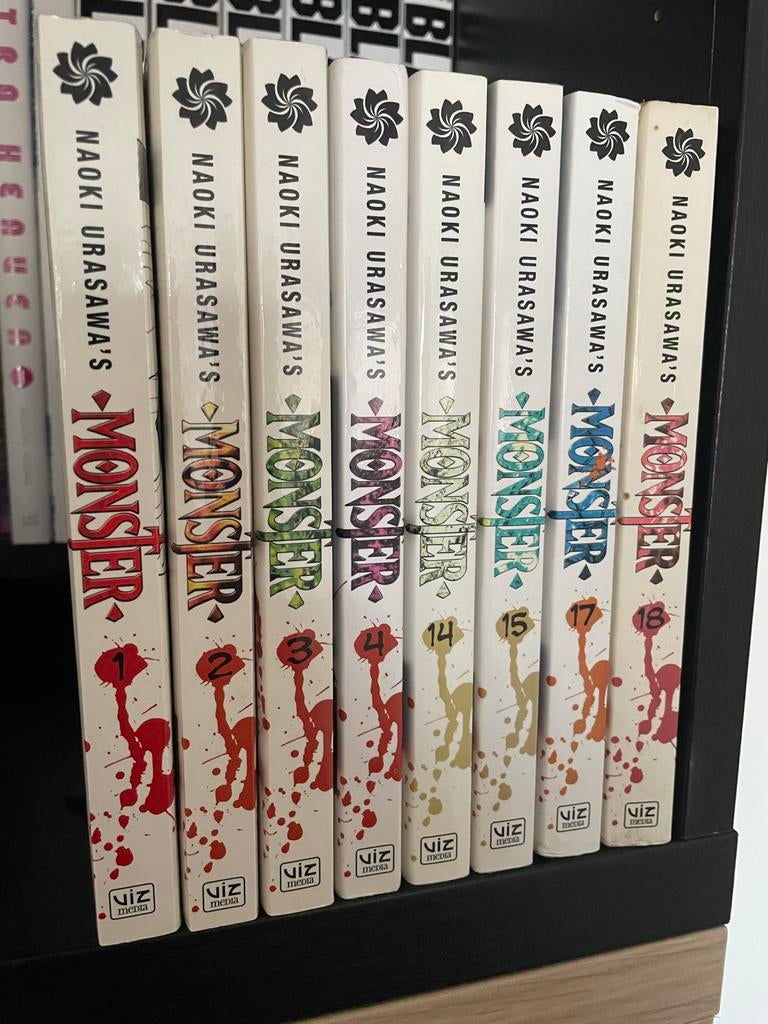 Monster manga lot engels, Boeken, Ophalen of Verzenden, Zo goed als nieuw, Japan (Manga), Meerdere comics