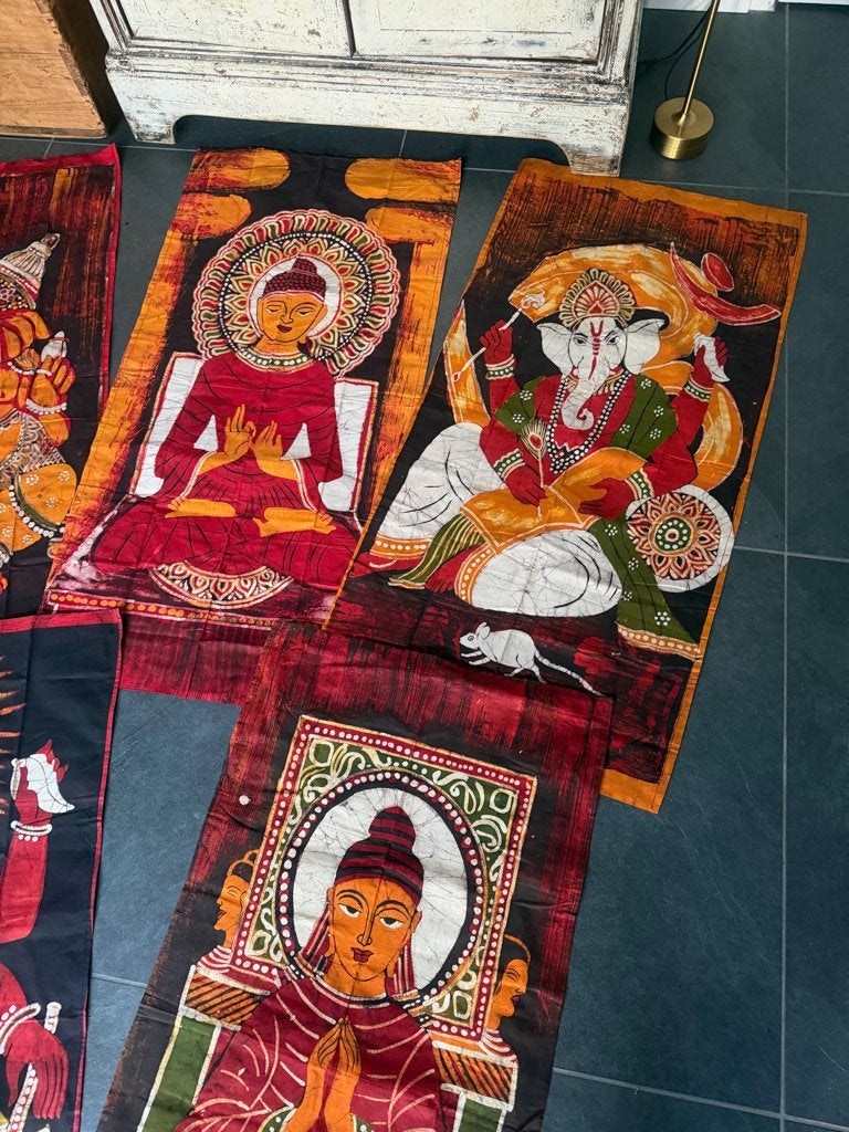 India Batik doek schilderij wandkleed Indiase handwerk, Nieuw, Ophalen of Verzenden, https://verburgtvintage.nl/#contact, Schipluidenlaan 20 5035KJ Tilburg
