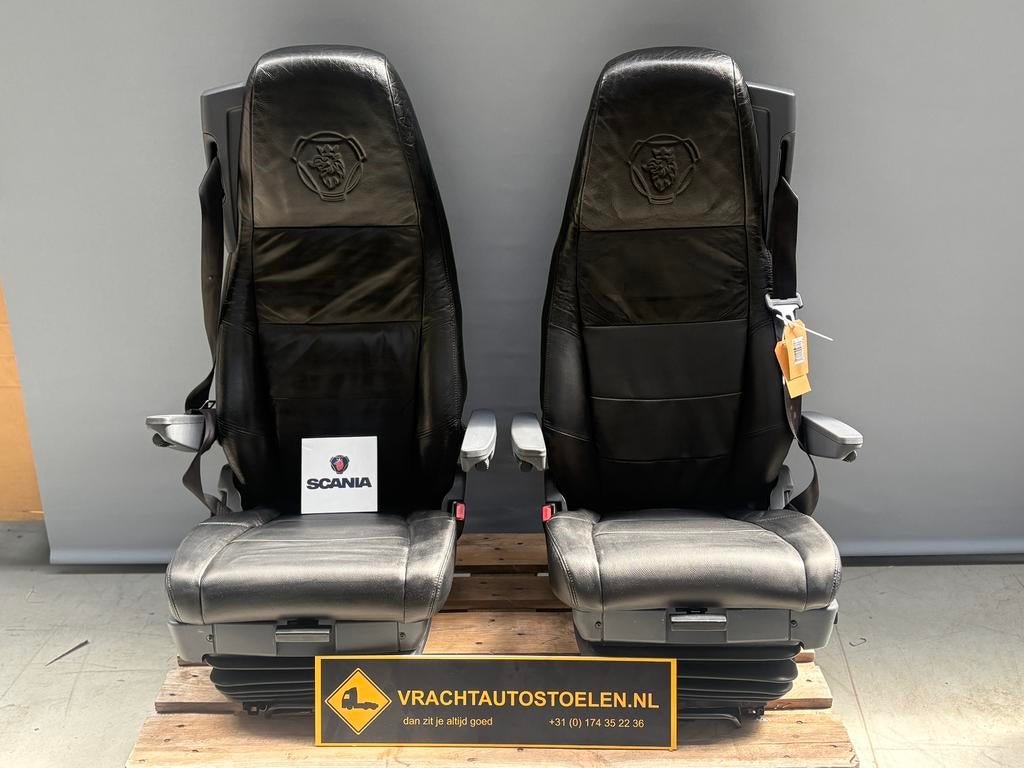 Set Scania King of the Road leren stoelen zeer fraai, Ophalen of Verzenden, Nieuw, Scania