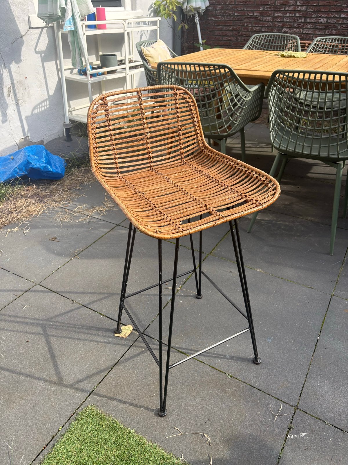 4 rieten barkrukken met ijzeren onderstel, Ophalen, Gebruikt, 60 tot 90 cm, Riet
