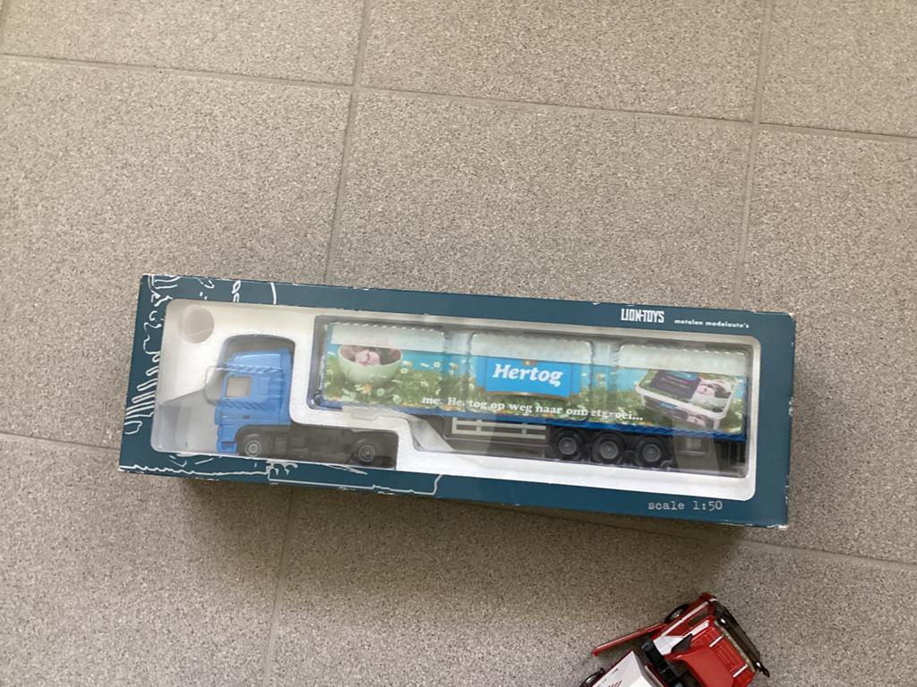 Te koop nieuw in originele verpakking Modelvrachtauto, Ophalen of Verzenden, Nieuw, Auto