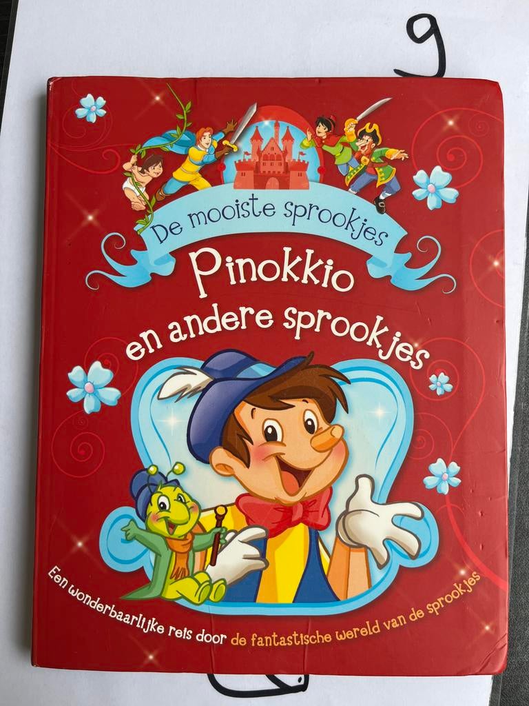 De mooiste sprookjes: Pinokkio en andere sprookjes, Ophalen of Verzenden, Zo goed als nieuw