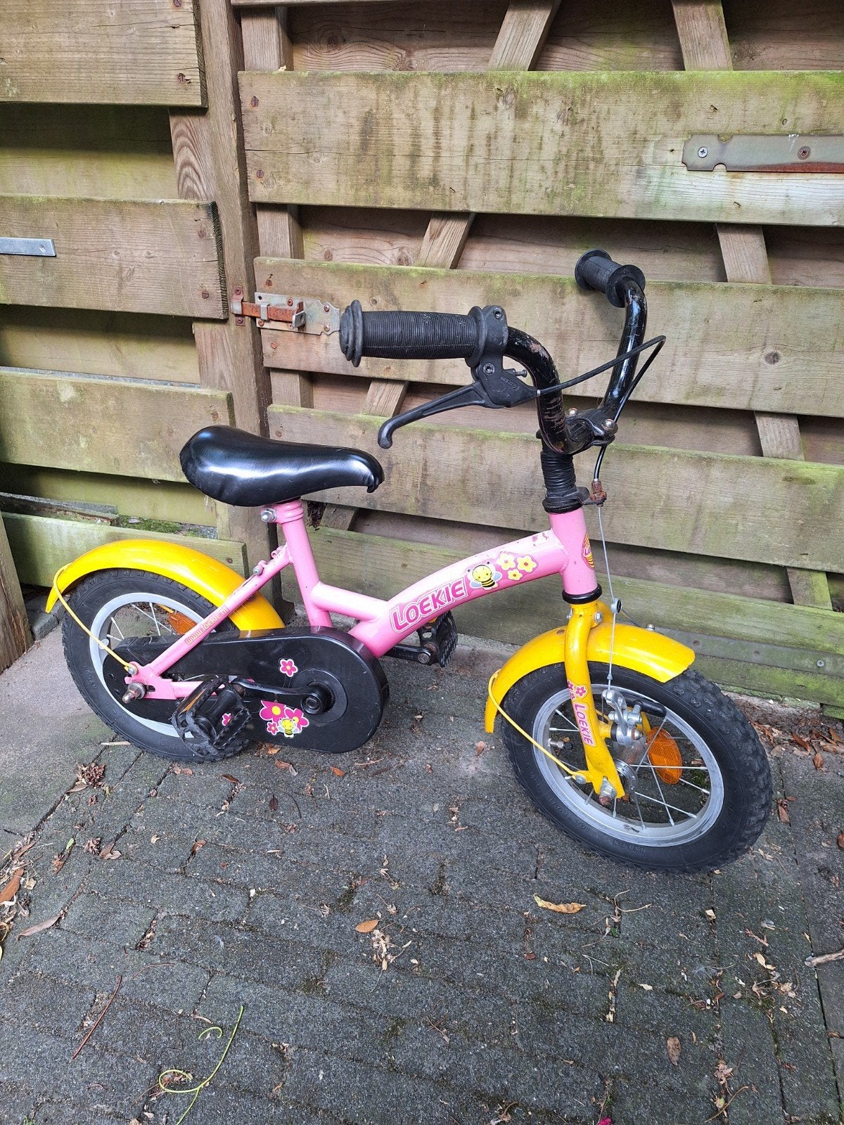 Loekie kinderfiets 12 inch met zijwieltjes, Fietsen en Brommers, Fietsen | Kinderfietsjes, Ophalen, Terugtraprem, Zijwieltjes