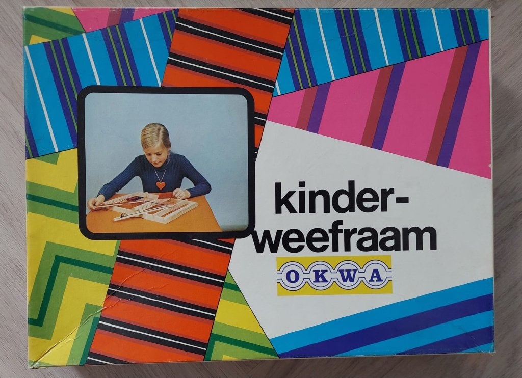 Oud kinderweefraam, Ophalen