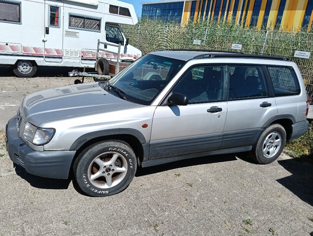 Subaru Forester 2.0 92KW 2000 Grijs, 1994 cc, 125 pk, 4 cilinders, Vierwielaandrijving