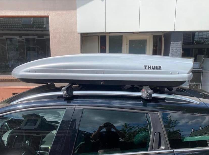 Thule dakkoffer skibox 430L te huur, Ophalen, Zo goed als nieuw