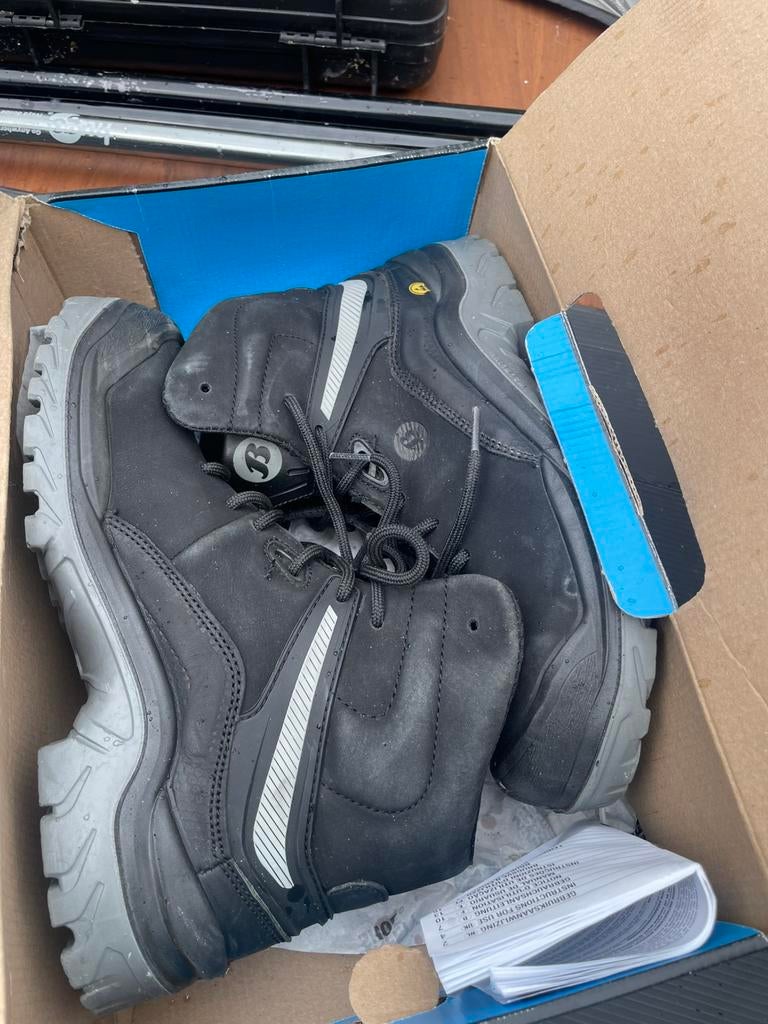 Bata werk schoenen 1 keer dragen., Ophalen of Verzenden, Zo goed als nieuw