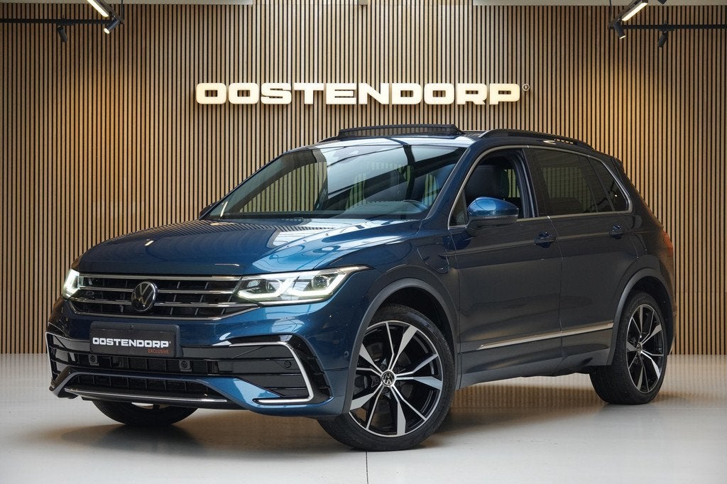Volkswagen Tiguan 1.4TSI/245pk eHybrid R-Line|2023|Trekhaak|, Auto's, 1716 kg, Zwart, 4 cilinders, Blauw