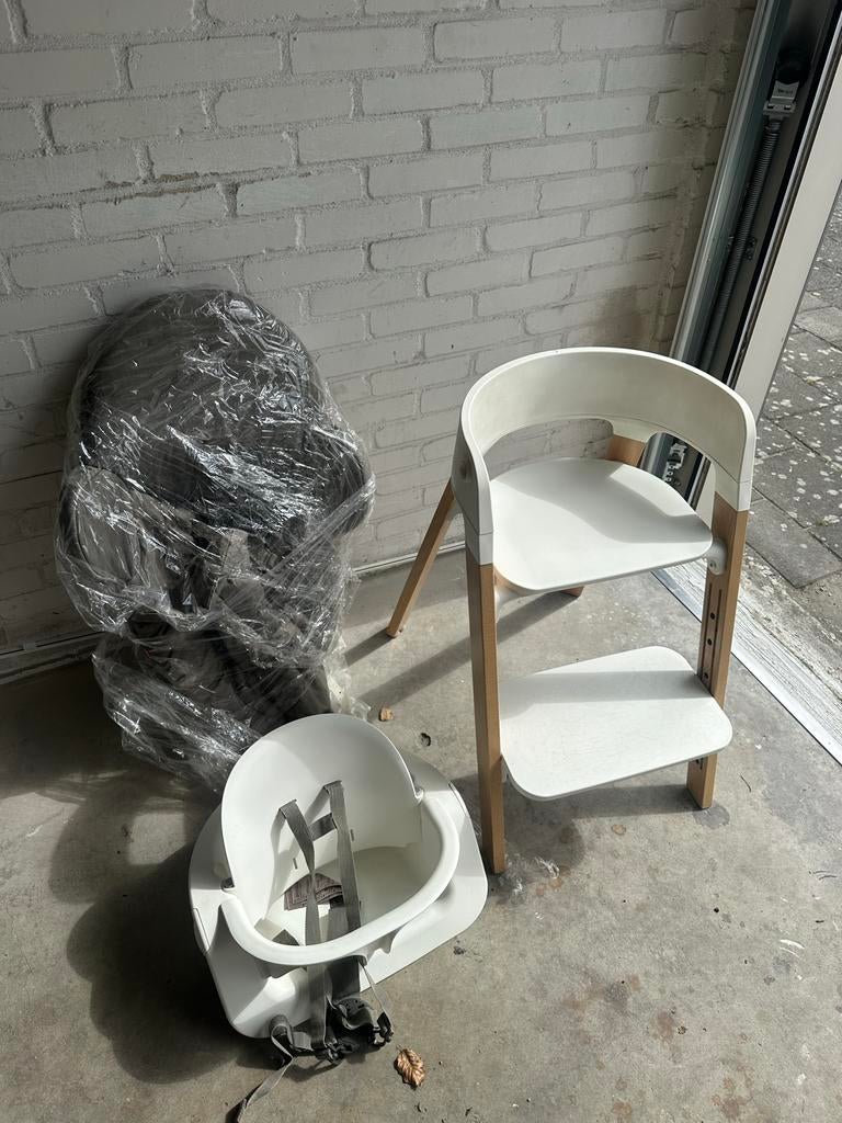 Stokke Steps Stoel Compleet met Baby Set en Eetblad, Kinderen en Baby's, Kinderstoelen, Ophalen of Verzenden, Gebruikt, Meegroeistoel