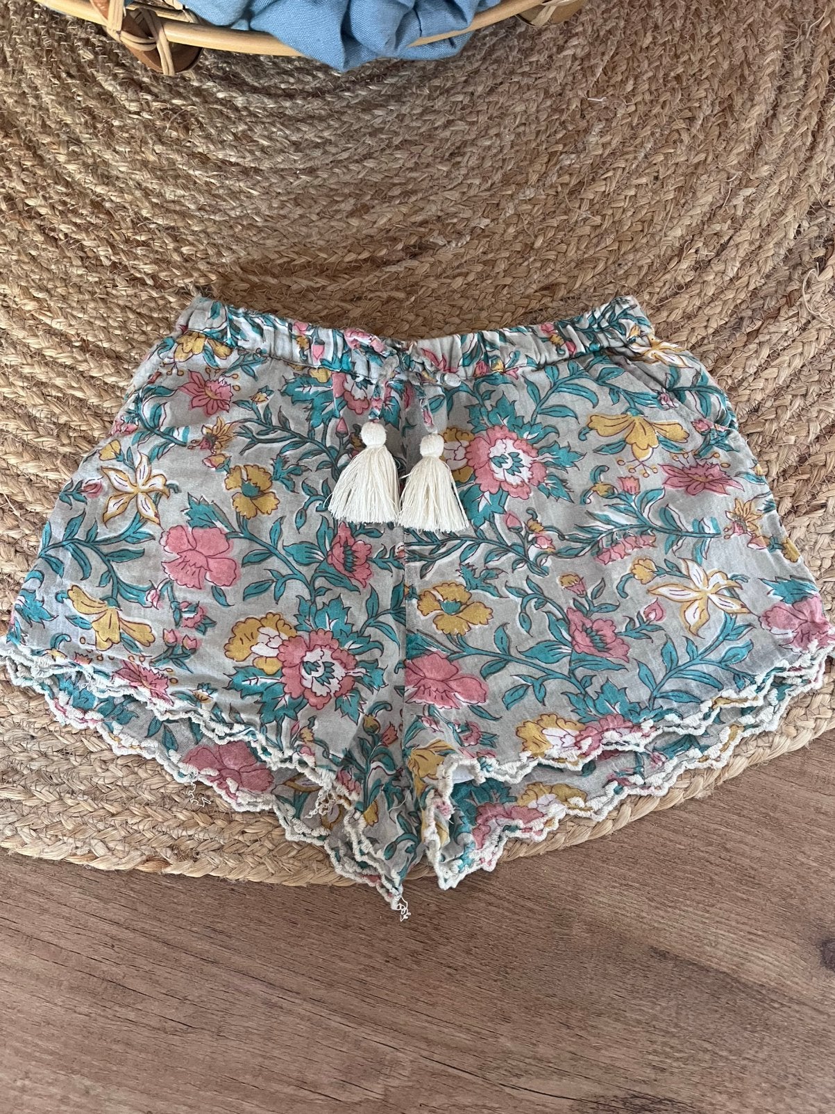 Short Louise Misha, maat 104, Ophalen of Verzenden, Gebruikt, Meisje