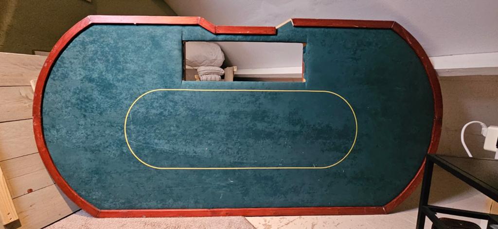Massief houten pokertafel, Ophalen