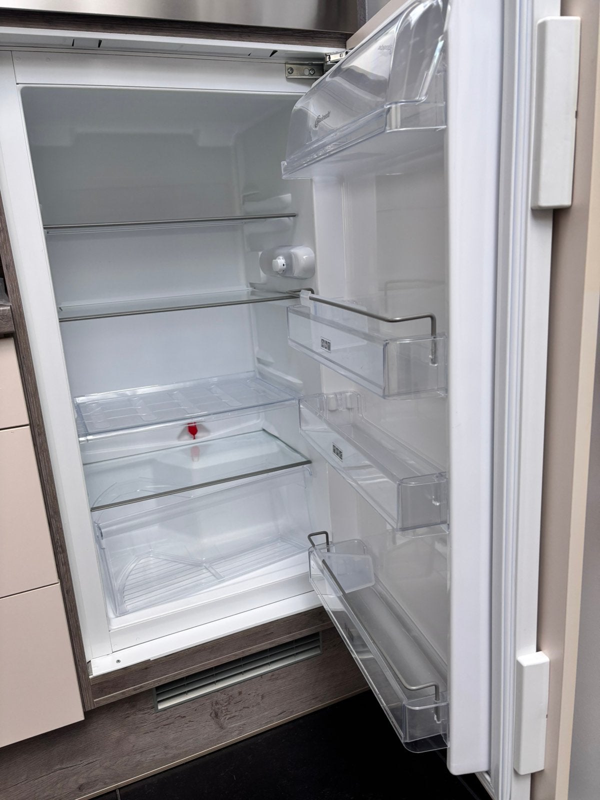 Inbouw koelkast voor nis 102,5 cm, 150 tot 200 liter, Energieklasse A of zuiniger, Ophalen, 85 tot 120 cm