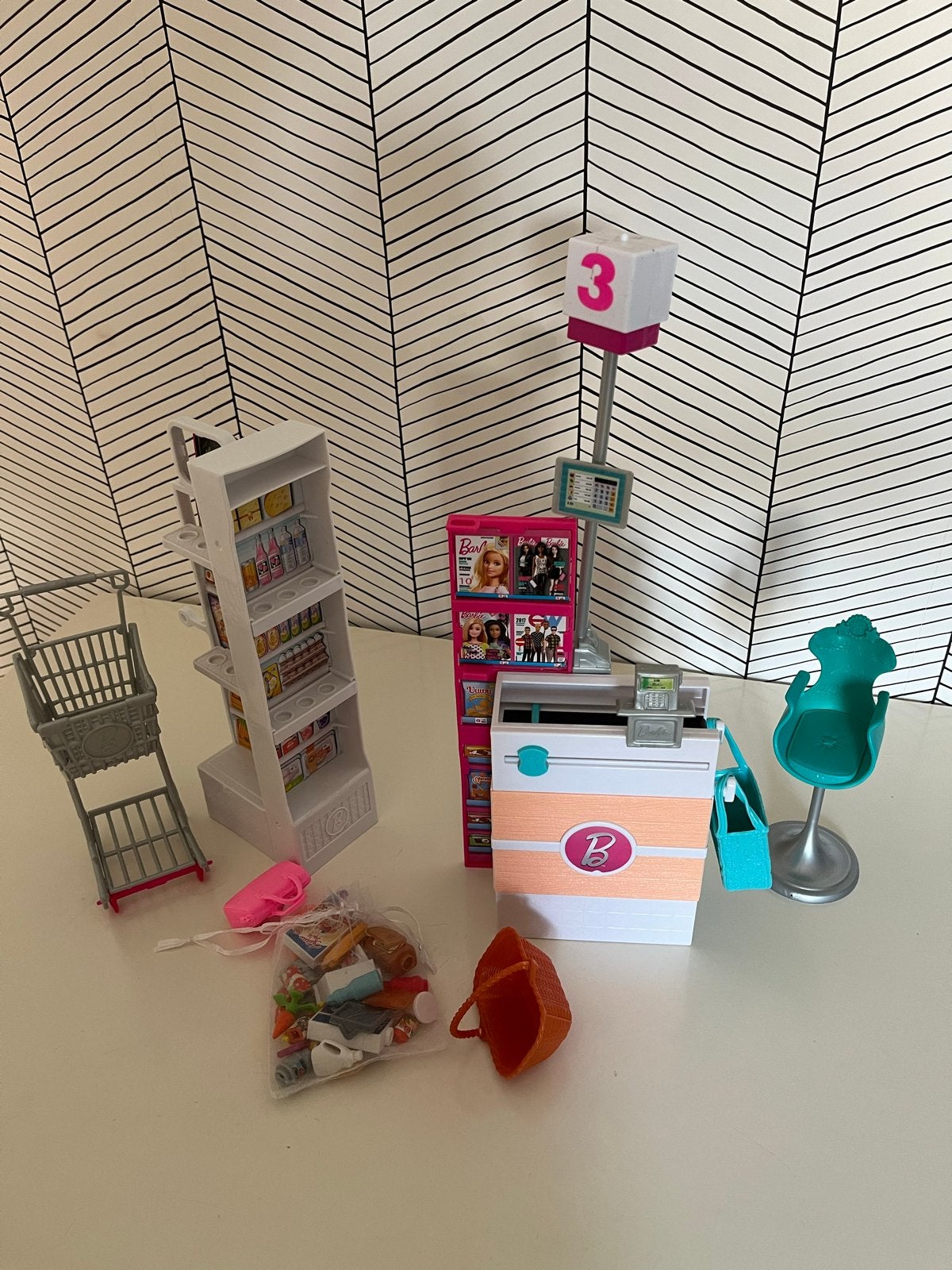 Barbie Supermarkt Speelset met Accessoires, Ophalen of Verzenden, Zo goed als nieuw, Meisje