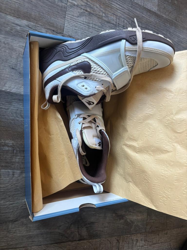 Nike zoom field Jaxx travis scott, Kleding | Heren, Schoenen, Ophalen of Verzenden