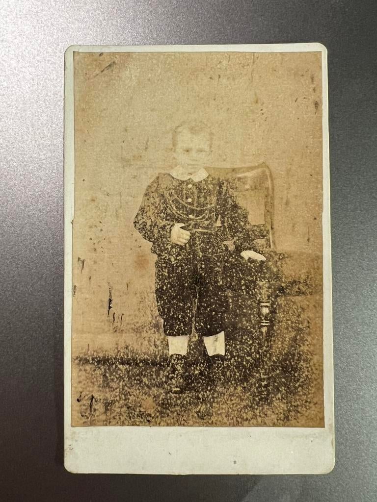 Cdv carte de visite, familie woudstra Lemmer Friesland, Verzamelen, Foto's en Prenten, Ophalen of Verzenden, Voor 1940, Zo goed als nieuw