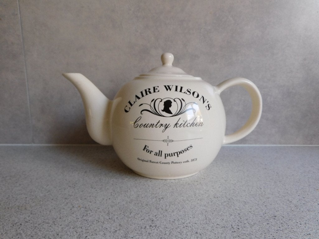 Theepot Country Kitchen Claire Wilson, Overige merken, Ophalen of Verzenden, Zo goed als nieuw, Aardewerk