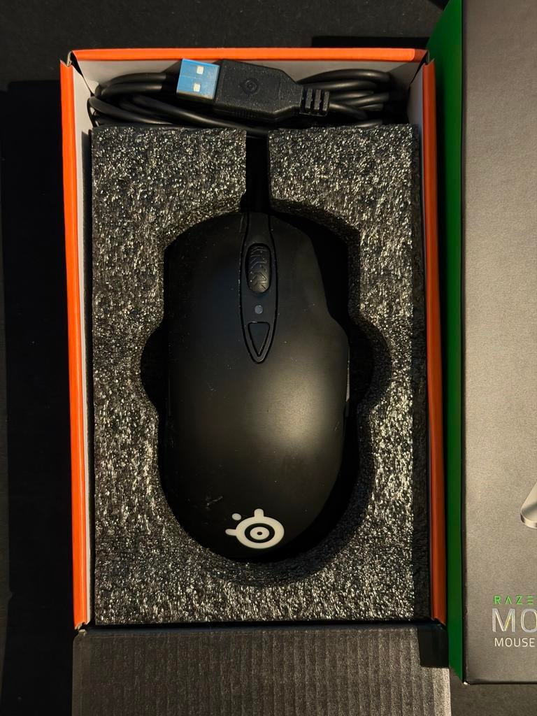 SteelSeries Sensei Ten Gaming Muis + Razer Mouse Bungee V2, Computers en Software, Muizen, Muis, Ophalen of Verzenden, Zo goed als nieuw