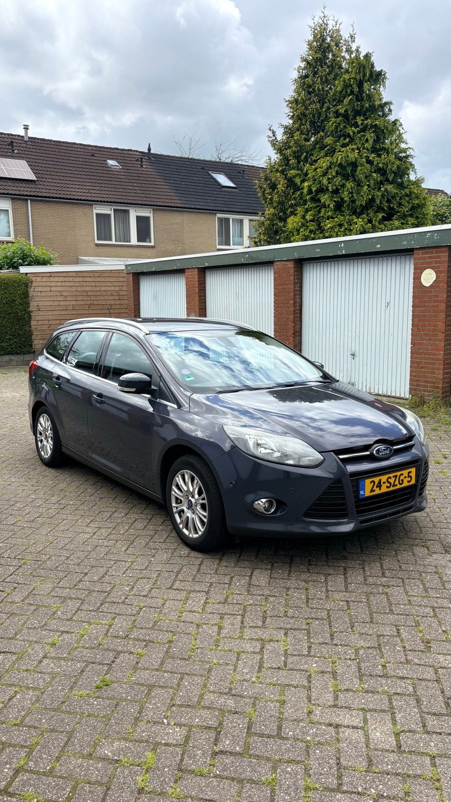 Ford Focus Wagon 1.6 Ti-VCT Titanium | Clima | Parkeerhulp, Auto's, Ford, 1596 cc, 125 pk, 4 cilinders, Origineel Nederlands