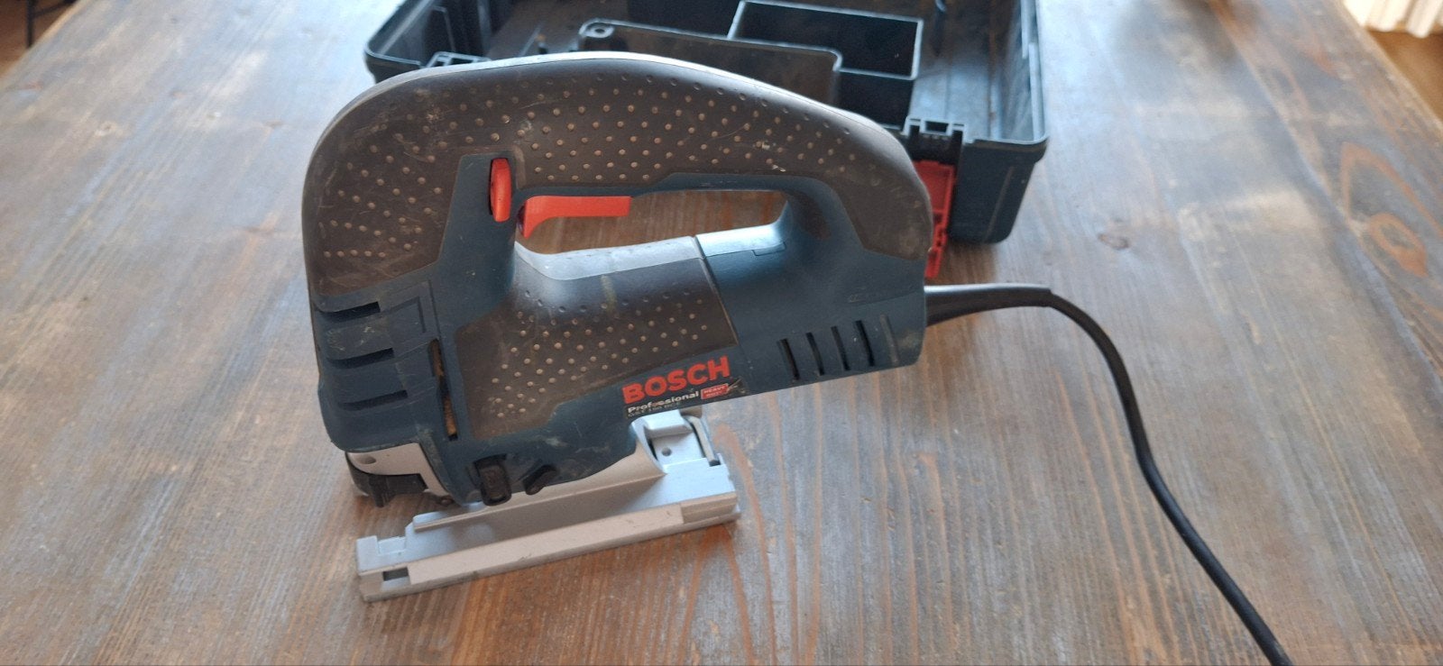 Bosch GST 150 BCE Decoupeerzaag - Defect, Gebruikt, 600 tot 1200 watt, Ophalen of Verzenden, Bosch