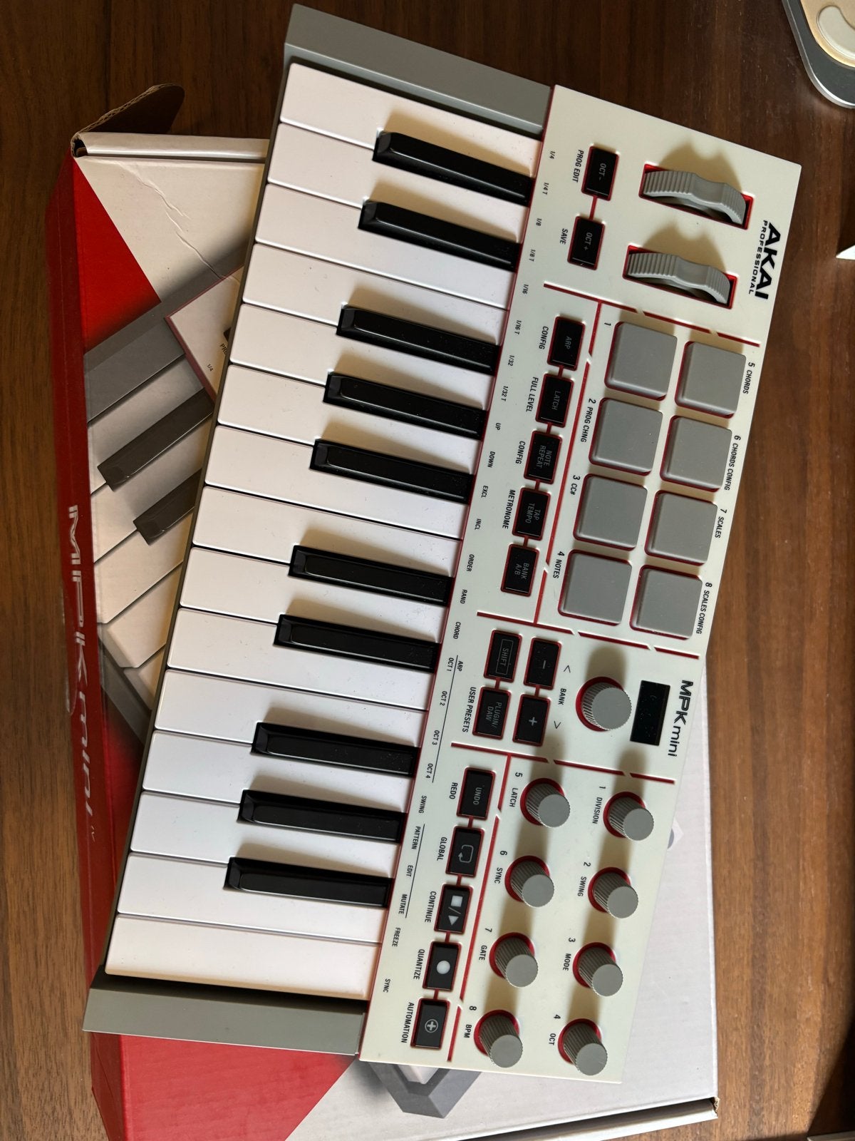 AKAI MPK mini 4 MIDI-keyboard controller, Overige merken, Zo goed als nieuw, Aanslaggevoelig, Overige aantallen