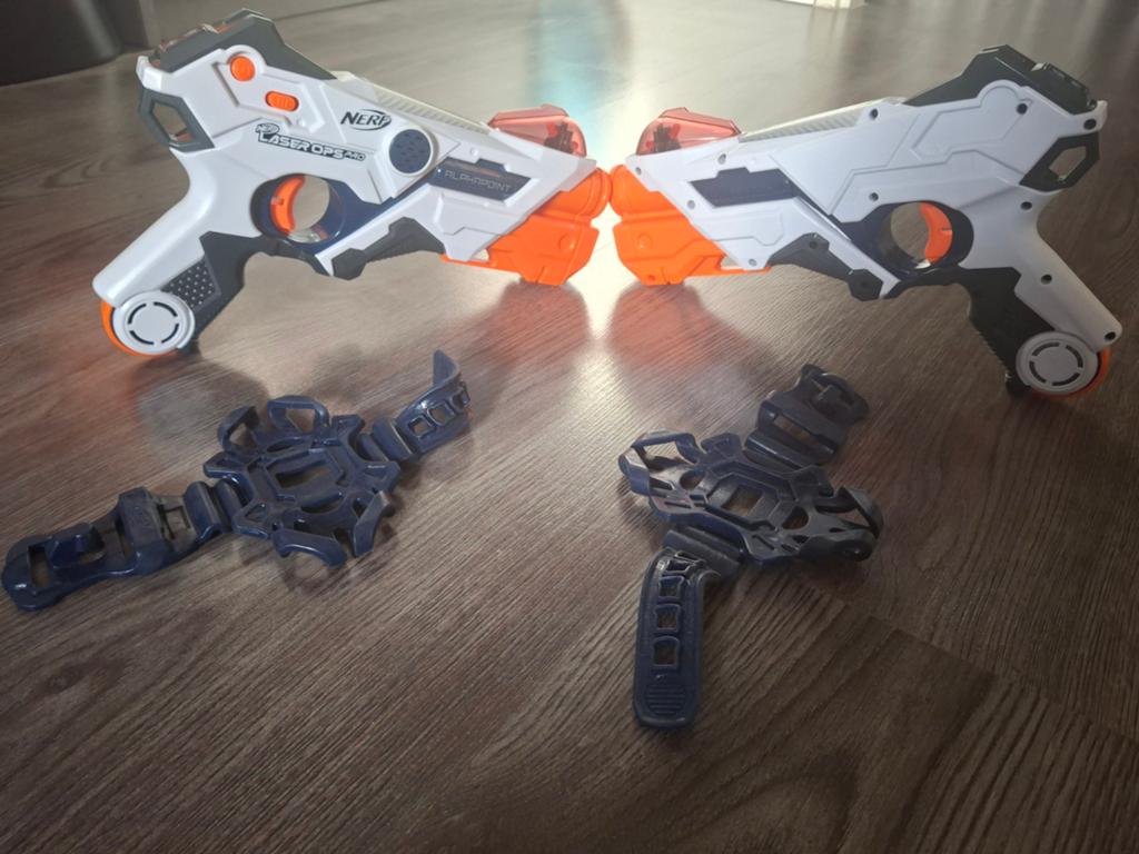 NERF Laser Ops Pro AlphaPoint Blasters (2 stuks), Kinderen en Baby's, Speelgoed | Buiten | Actiespeelgoed, Zo goed als nieuw, Ophalen of Verzenden