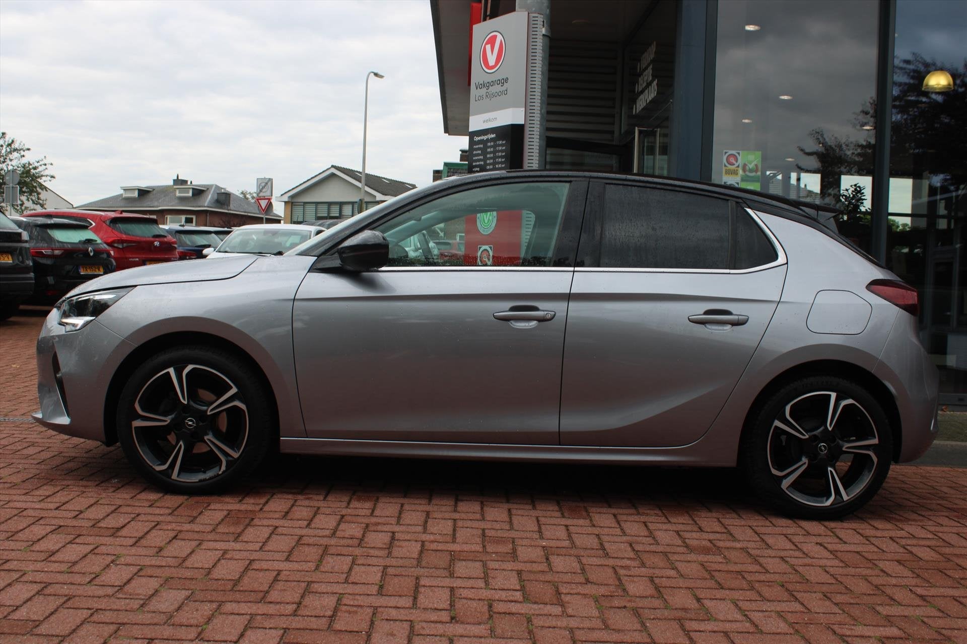 OPEL Corsa 1.2 Turbo *Elegance* | Carplay | Panoramadak | Ca, Dealer onderhouden, 1199 cc, Leder en Stof, Bedrijf