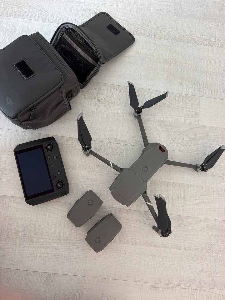 DJI Mavic 2 Zoom Fly More Combo met accessoires, Ophalen of Verzenden, Zo goed als nieuw, DJI