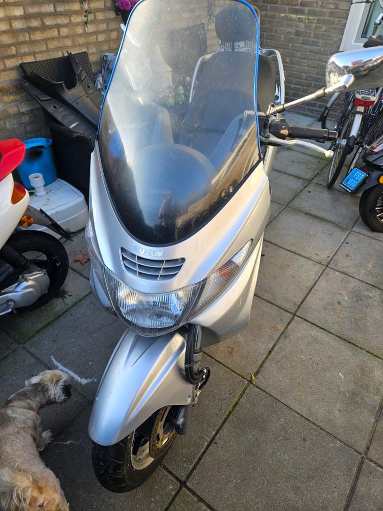 Moter scooter 400cc rijd niet, Fietsen en Brommers, Brommers | Schadebrommers, Ophalen, Overige merken