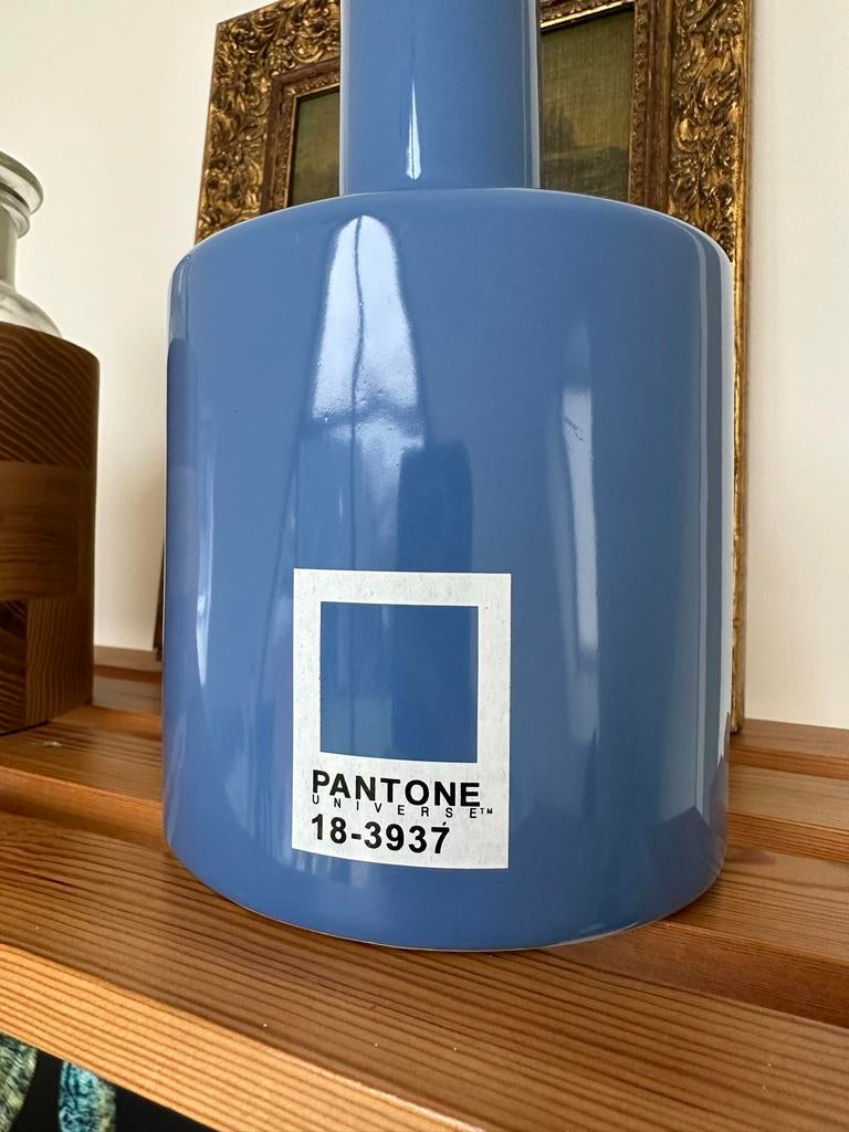 Pantone Serax Vaas - Blauw (18-3937), Gebruikt, Blauw, Aardewerk of Porselein, Ophalen of Verzenden