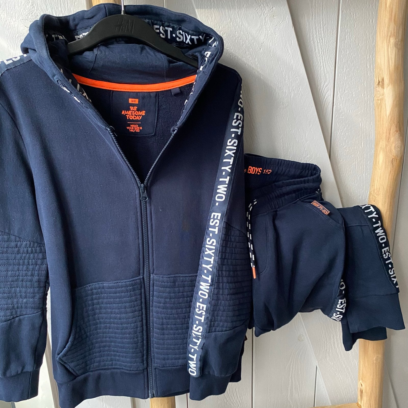 Chill tweedelig joggingspak maat 146/152, Ophalen of Verzenden, Zo goed als nieuw, Jongen, Setje