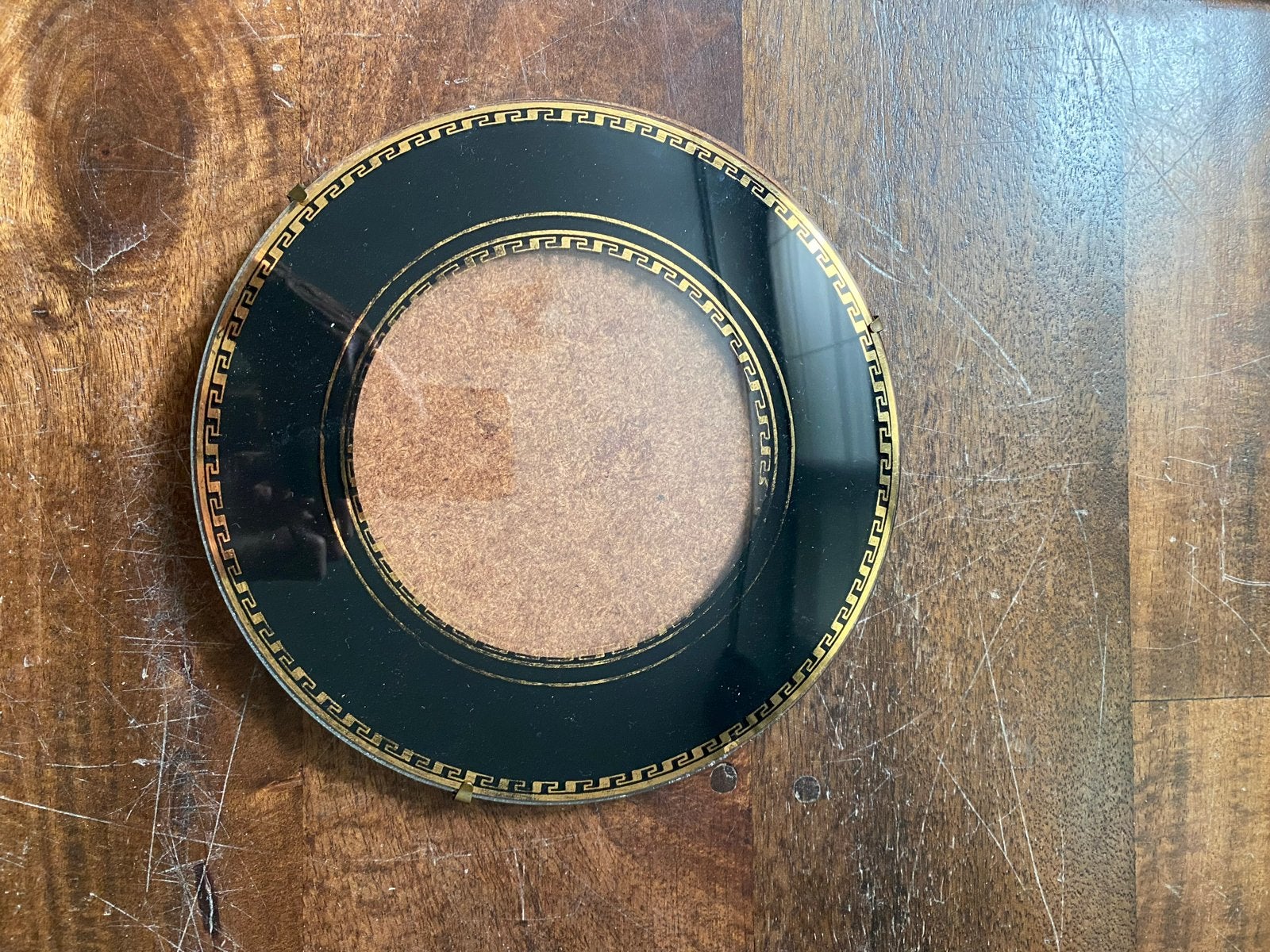 Ronde glazen fotolijst met Griekse rand, zwart en goud, Ophalen of Verzenden, Gebruikt, Overige materialen, Minder dan 50 cm