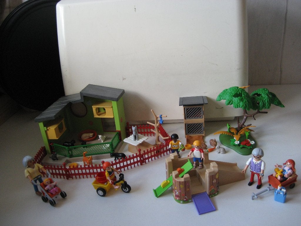playmobil spelen met opa en oma bij het kattenverblijf, Ophalen of Verzenden, Zo goed als nieuw