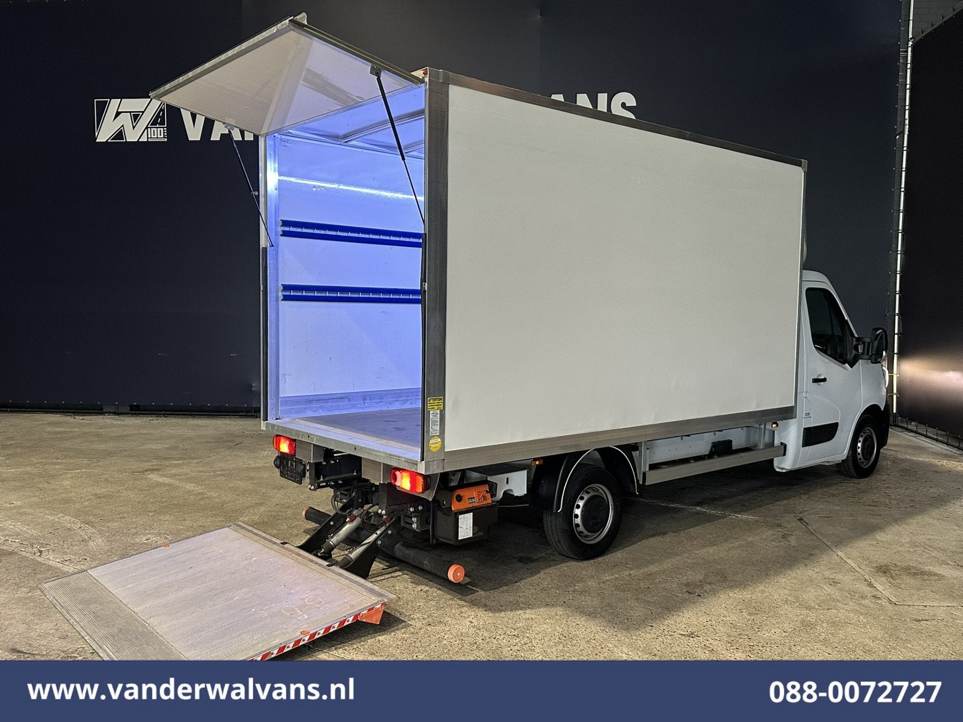 Renault Master 2.3 dCi 146pk Bakwagen 222cm Hoog Laadklep Eu, Auto's, Voorwielaandrijving, Stof, Gebruikt, Renault