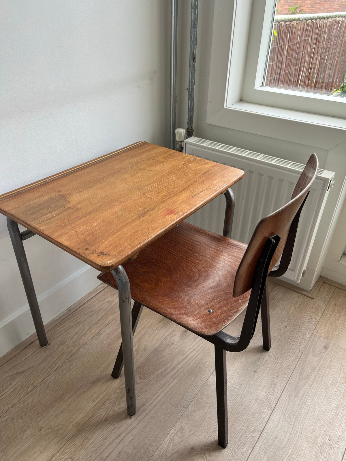 Vintage schooltafeltje met stoeltje - opknapper, Ophalen