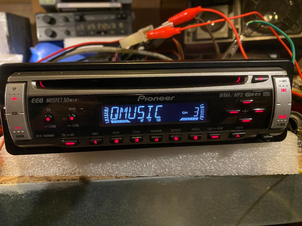 Pioneer type DEH-2800MP - 4x50W - stereo radio/cd-speler, Ophalen, Gebruikt