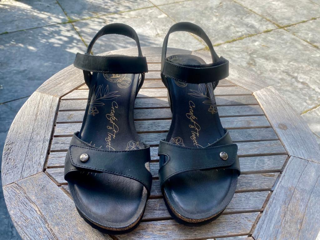 Supermooie leuke NIEUWE leren zomersandalen Panama Jack 39, Kleding | Dames, Schoenen, Ophalen of Verzenden, Zo goed als nieuw